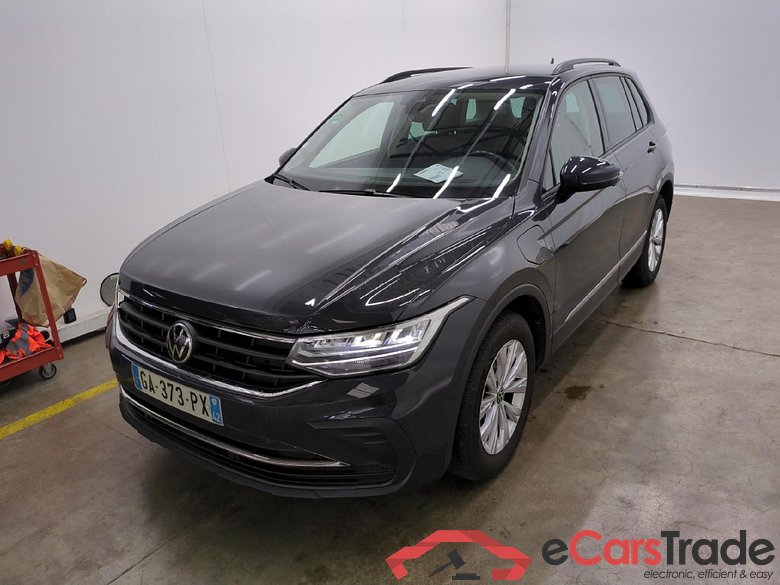 VOLKSWAGEN Tiguan / 2020 / 5P / SUV 1.4 eHybrid 245 DSG6 Life Business #1