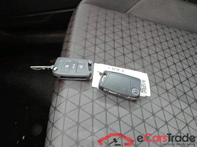 VOLKSWAGEN T-Cross 70 kW #6