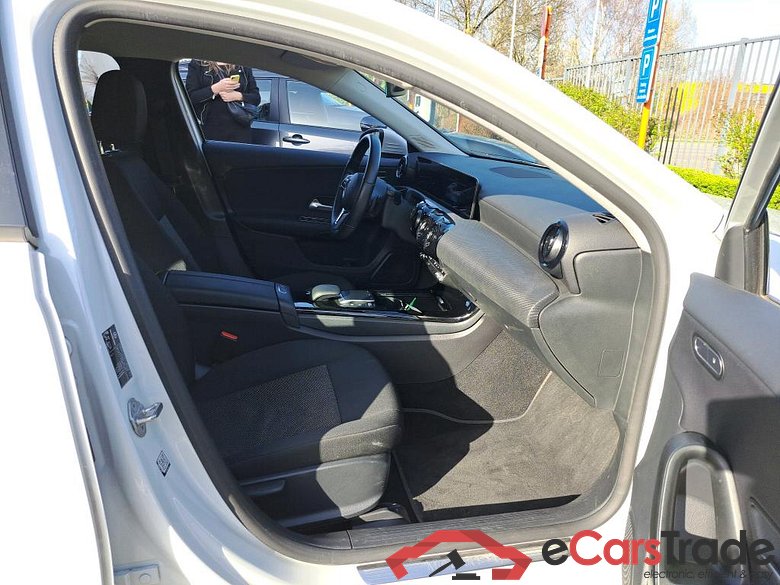 MERCEDES - MER A 180 136PK DCT  Business Solution  * PETROL * #3