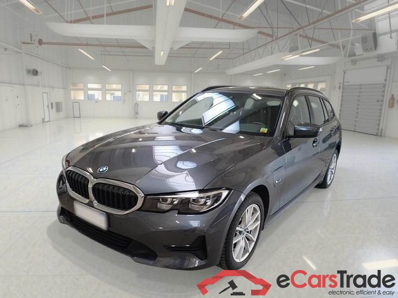 BMW SERIE 3 / 2018 / 5P / STATION WAGON 330E XDRIVE BUSINESS ADVAN. TOURING AUTO #1