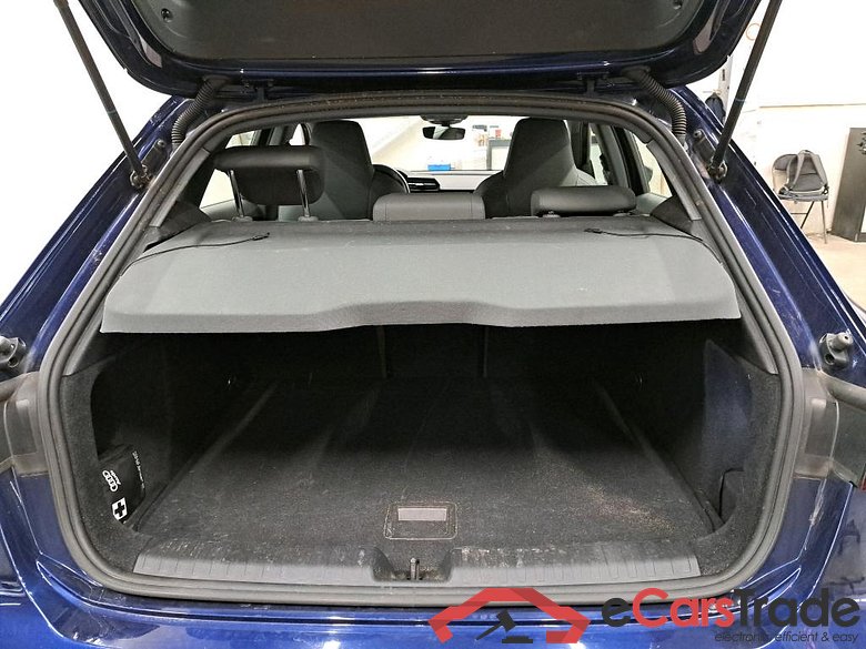 Audi A3 SB 2.0 30 TDi LED-Matrix Virtual Sport-Leather Navi KeylessGo Klima PDC ... #6