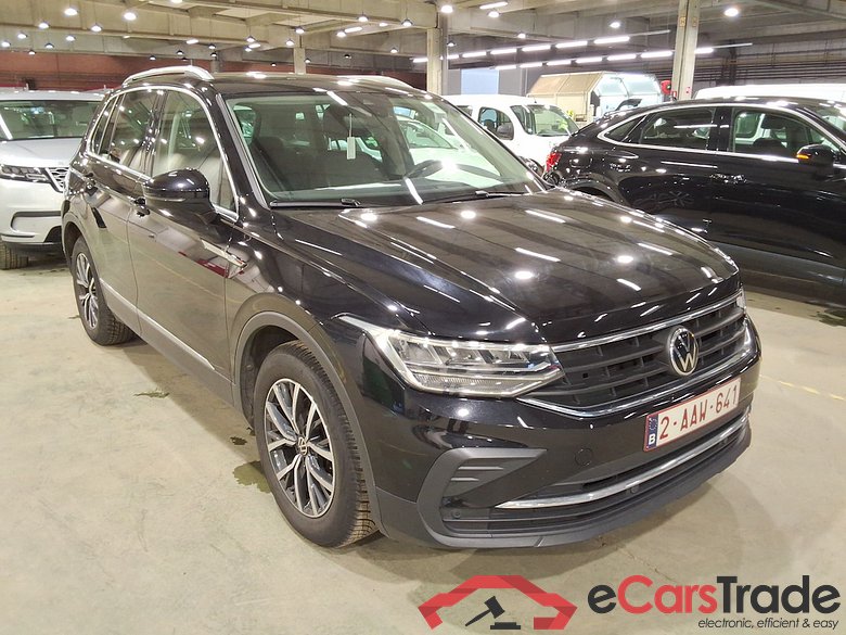 Volkswagen Tiguan 1.5 TSI Life LED ACC Navi Klima PDC ... #2