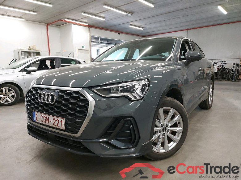 AUDI - AUD Q3 SB 45 TFSI e 245PK S-Tronic Pack Platinum With Heated Seats & Adaptive Cruise & LED & Rear Camera  * HYBRID * #1