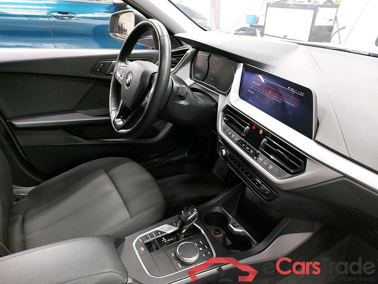 BMW - BMW 1 HATCH 116dA 116PK Business Edition Advantage & Pack Business & PDC Front & Rear #3