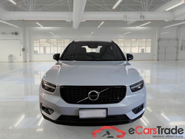 VOLVO XC40 / 2017 / 5P / SUV T5 PLUG-IN HYBRID AUTO RECHARGE R-DESIGN #6