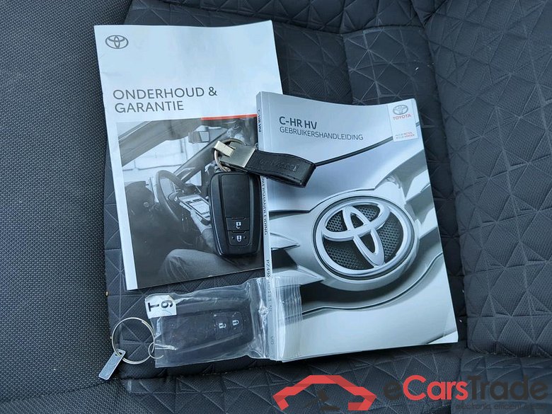 TOYOTA C-HR 72 kW #6