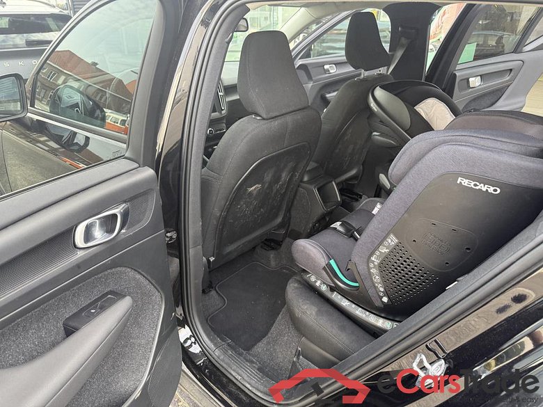 VOLVO XC40 1.5 T2 Momentum Core Geartronic #5