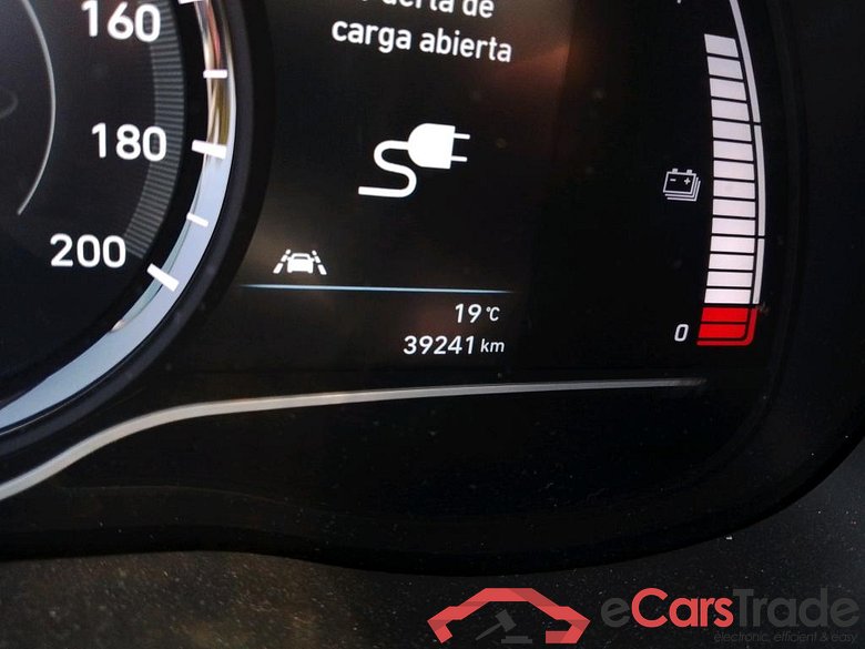 HYUNDAI Kona / 2017 / 5P / todoterreno 150kW EV Klass 484km #5