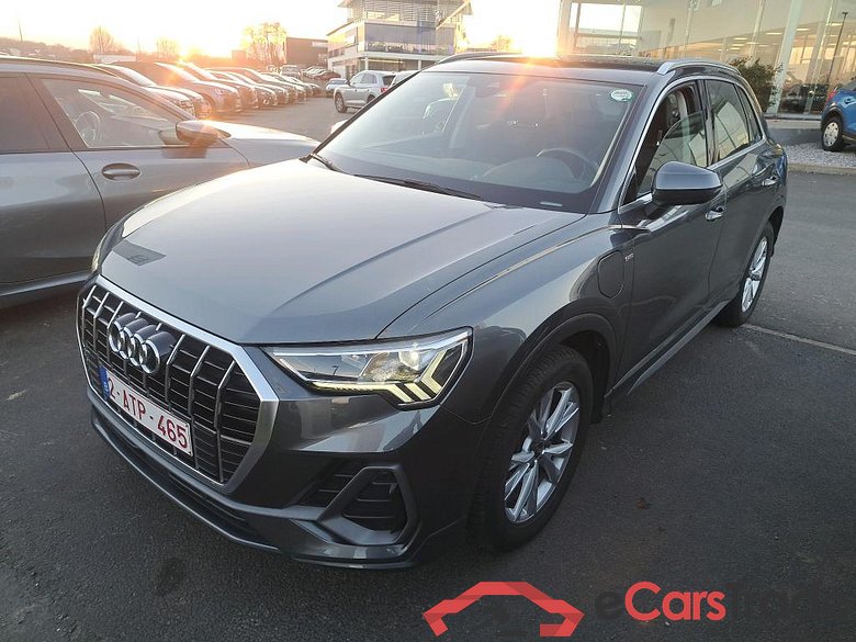 AUDI Q3 1.4 45 TFSI E S TRONIC S LINE #1