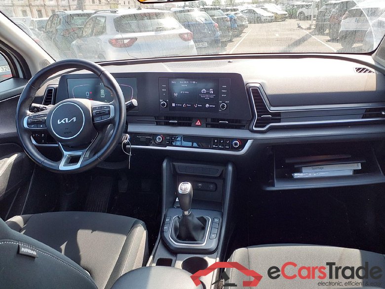 KIA Sportage / 2022 / 5P / todoterreno 1.6 T-GDi 110kW (150CV) Concept 4x2 #3