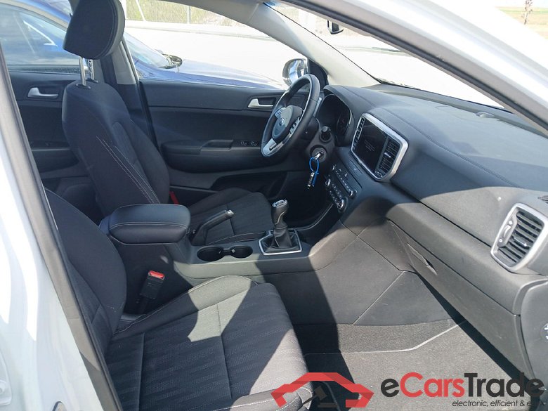 KIA Sportage / 2018 / 5P / todoterreno 1.6 MHEV Business 100kW (136CV) 4x2 #6