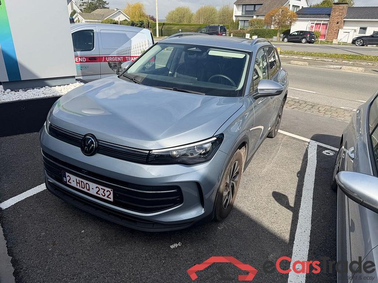 VOLKSWAGEN Tiguan Tiguan Life Business Premium 1.5 eTSI 110 kW (150 ch) 7 vitesses DSG