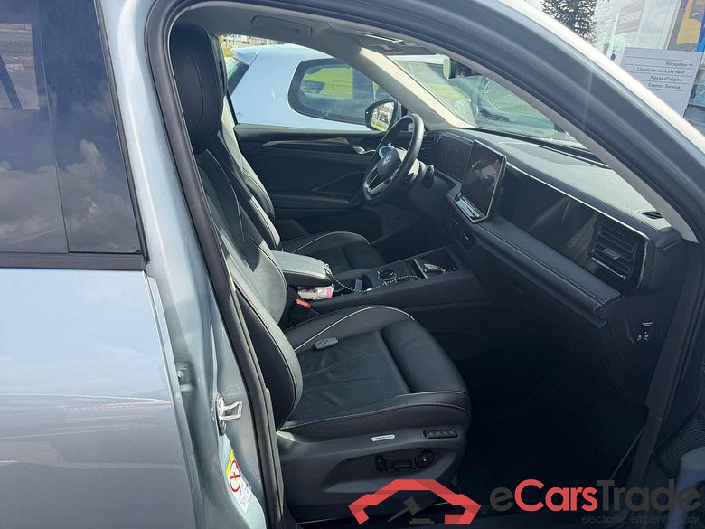 VOLKSWAGEN Tiguan Tiguan Life Business Premium 1.5 eTSI 110 kW (150 ch) 7 vitesses DSG #6