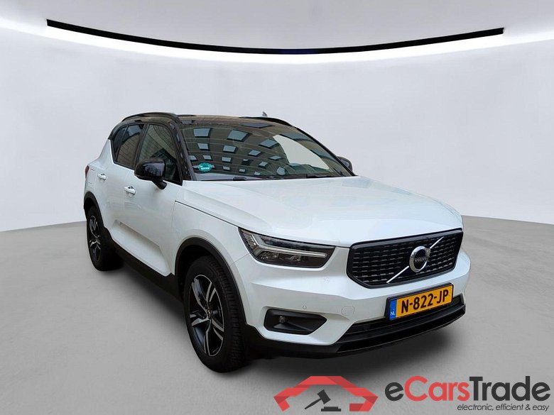 VOLVO XC40 95 kW #4