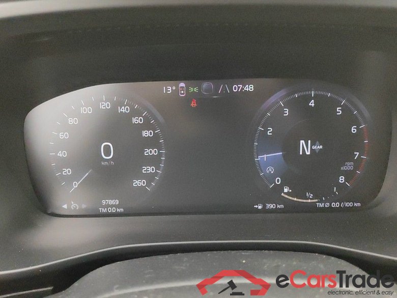 Volvo XC40 T2 Momentum Core 5d #6