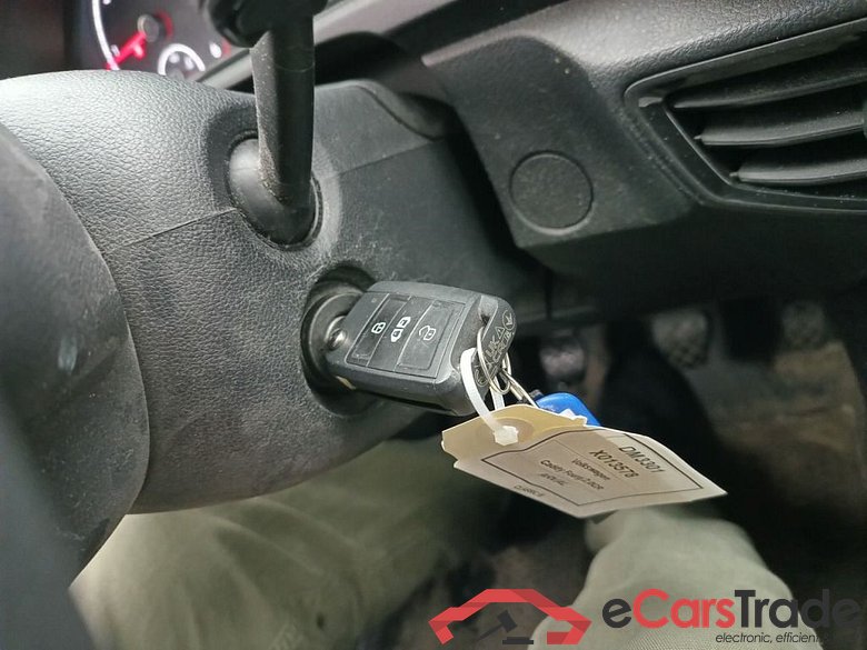 VOLKSWAGEN CADDY VAN DIESEL - 2021 2.0 TDi 102 5d #6