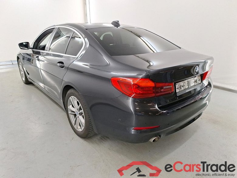 BMW 5 - 2017 530eA PHEV Performance OPF #3