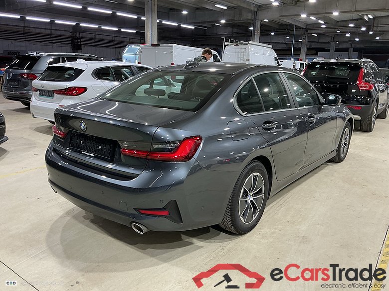 BMW 3-serie 2.0 318IA (115KW) BERLINE #4