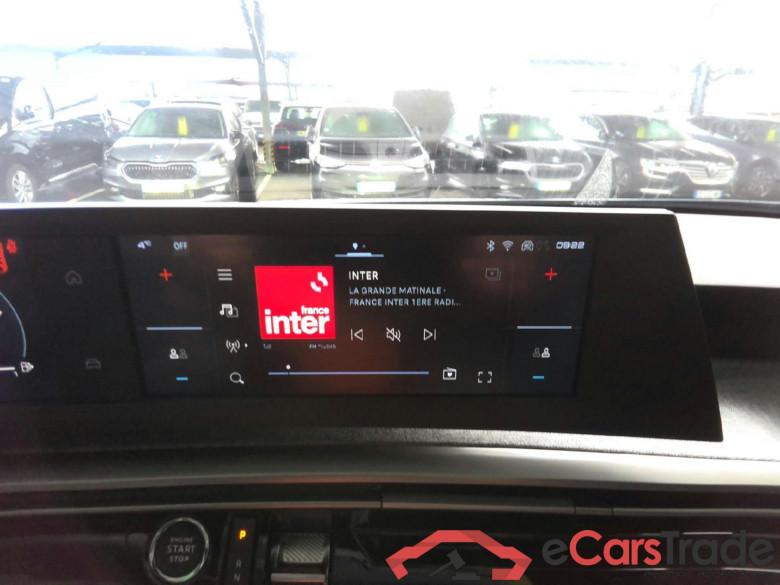 Peugeot 5008 Allure Hybrid 145 ch e-DCS6 #5