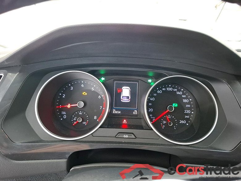 VOLKSWAGEN Tiguan / 2016 / 5P / SUV 1.5 TSI 150 EVO DSG7 Confortline Busines #6