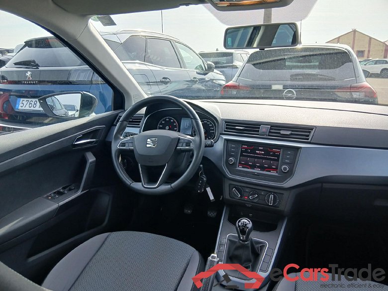 SEAT Arona / 2017 / 5P / todoterreno 1.0 TSI 70kW (95CV) Style Ecomotive #3