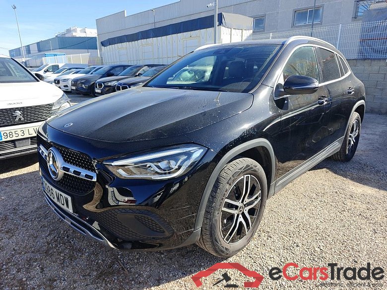 MERCEDES-BENZ GLA / 2020 / 5P / todoterreno GLA 200 D