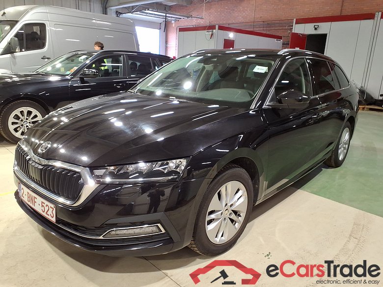 SKODA OCTAVIA COMBI 1.0 TSI MHEV 81KW DSG CLEVER #1