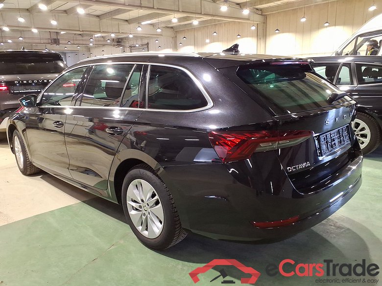 SKODA OCTAVIA COMBI 1.0 TSI MHEV 81KW DSG CLEVER #2