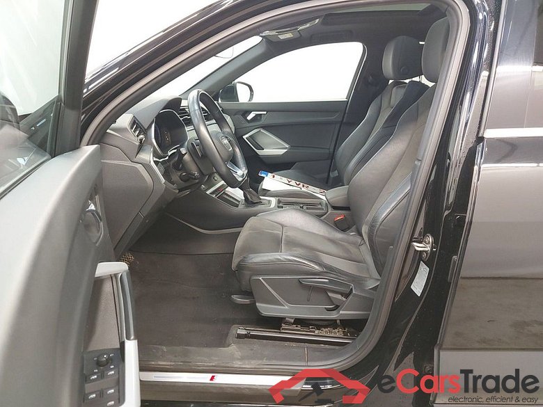 Audi Q3 Sportback 35 TDI S tronic S Line Business Ed 5d #3