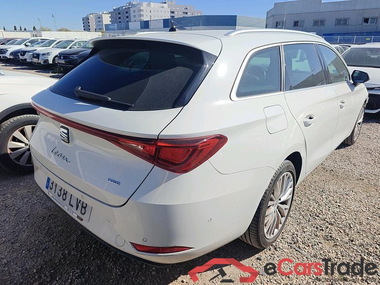SEAT Nuevo León / 2020 / 5P / familiar SP 1.4 e-Hybrid DSG S&S Xcellence Go L #2