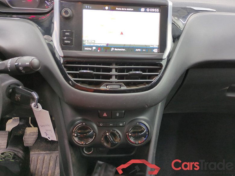 PEUGEOT 208 Affaire VU 5p Berline BlueHDi 100 S&S PREMIUM PACK #6