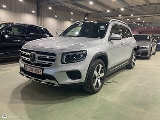 Mercedes GLB 180