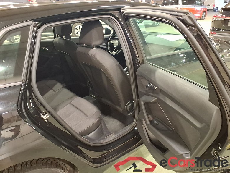 AUDI A3 SPORTBACK 1.4 40 TFSI E S TRONIC SPORTB ATTRACTION #5