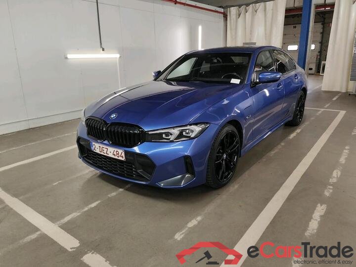 BMW 3 Reeks Berline Série 3 Berline 320e (150 kW) (PHEV) 150kW/204pk  4D/P Auto-8 - CO2 indicative