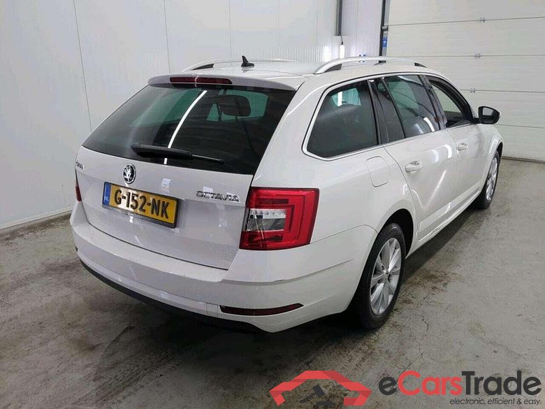 SKODA Octavia Combi 1.0 TSI Bns Edition #2