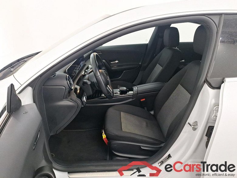 MERCEDES-BENZ CLA SHOOTING BRAKE 2.0 CLA 180 D BUS SOLUTION ESSENTIAL #5