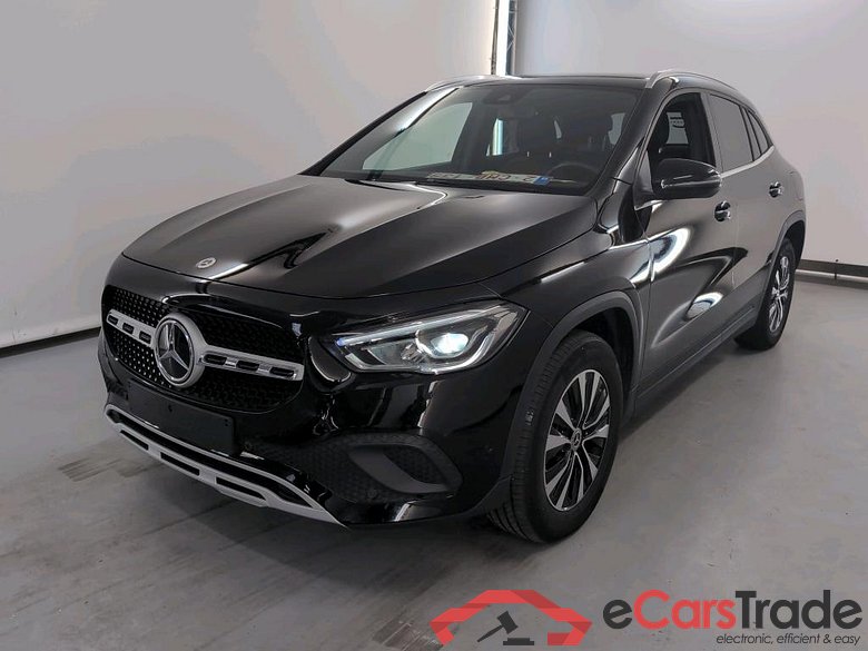 MERCEDES-BENZ GLA 1.3 GLA 250 E DCT BUSINESS SOLUTION