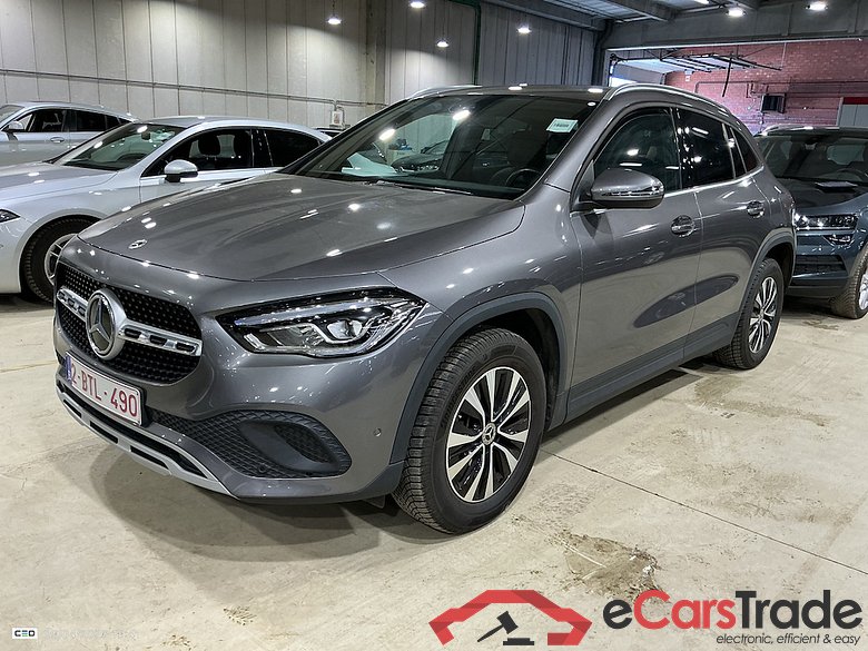 MERCEDES-BENZ GLA 1.3 GLA 250 E DCT BUSINESS SOLUTION #1