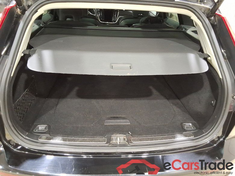 VOLVO V60 2.0 B4 D MHEV MOMENTUM PRO AUTO #3