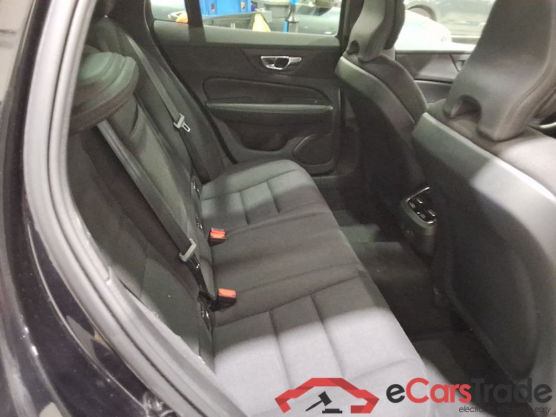 VOLVO V60 2.0 B4 D MHEV MOMENTUM PRO AUTO #5