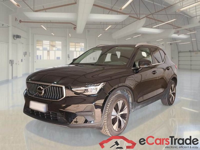 VOLVO XC40 / 2021 / 5P / SUV T4 RECHARGE PLUG-IN AUTO ESSENTIAL