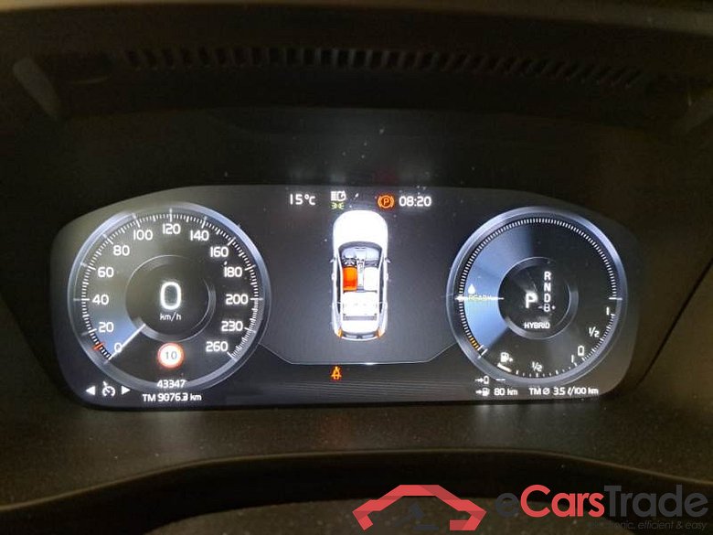 VOLVO XC40 / 2021 / 5P / SUV T4 RECHARGE PLUG-IN AUTO ESSENTIAL #4