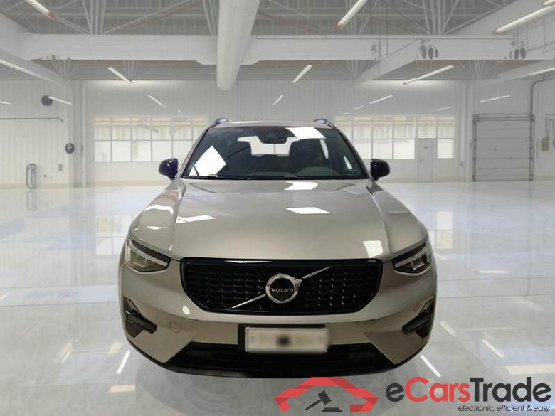VOLVO XC40 / 2021 / 5P / SUV T4 RECHARGE PLUG-IN AUTO PLUS DARK #6