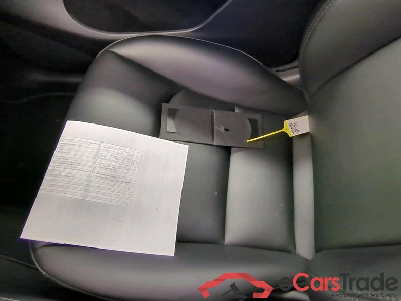 TESLA Model Y Long Range Dual Motor AWD 5d 378kW #3