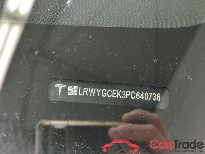 TESLA Model Y Long Range Dual Motor AWD 5d 378kW #4