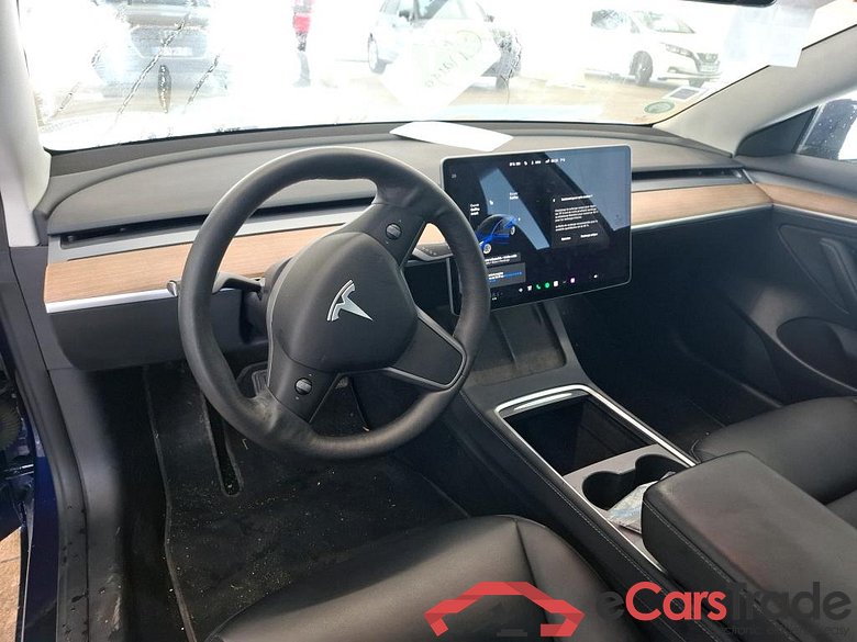 TESLA Model 3 / 2018 / 4P / Berline Grande Autonomie Dual Motor AWD / VO RECONDITIONNE - PHOTOS AVANT RECONDITIONNEMENT #6