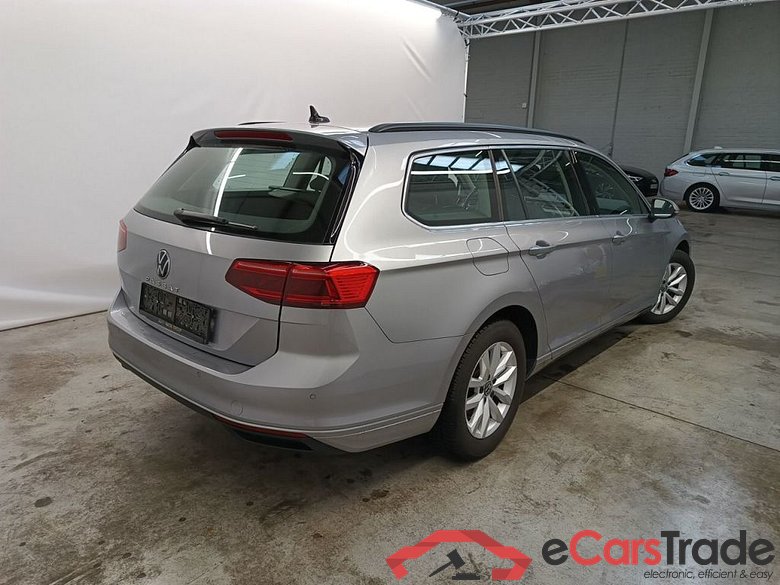Volkswagen Passat Variant 2.0 TDI 90kW DSG Style Business 5d #2