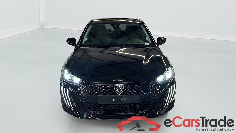 Peugeot 208 100 S&S BVM6 Allure #2