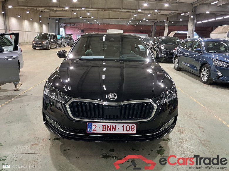 SKODA Octavia 1.4 TSI PHEV 150KW DSG CLEVER+ #2