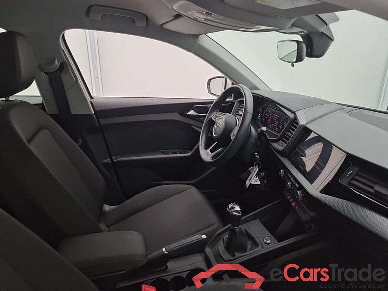AUDI A1 SPORTBACK 1.0 25 TFSI ATTRACTION #3